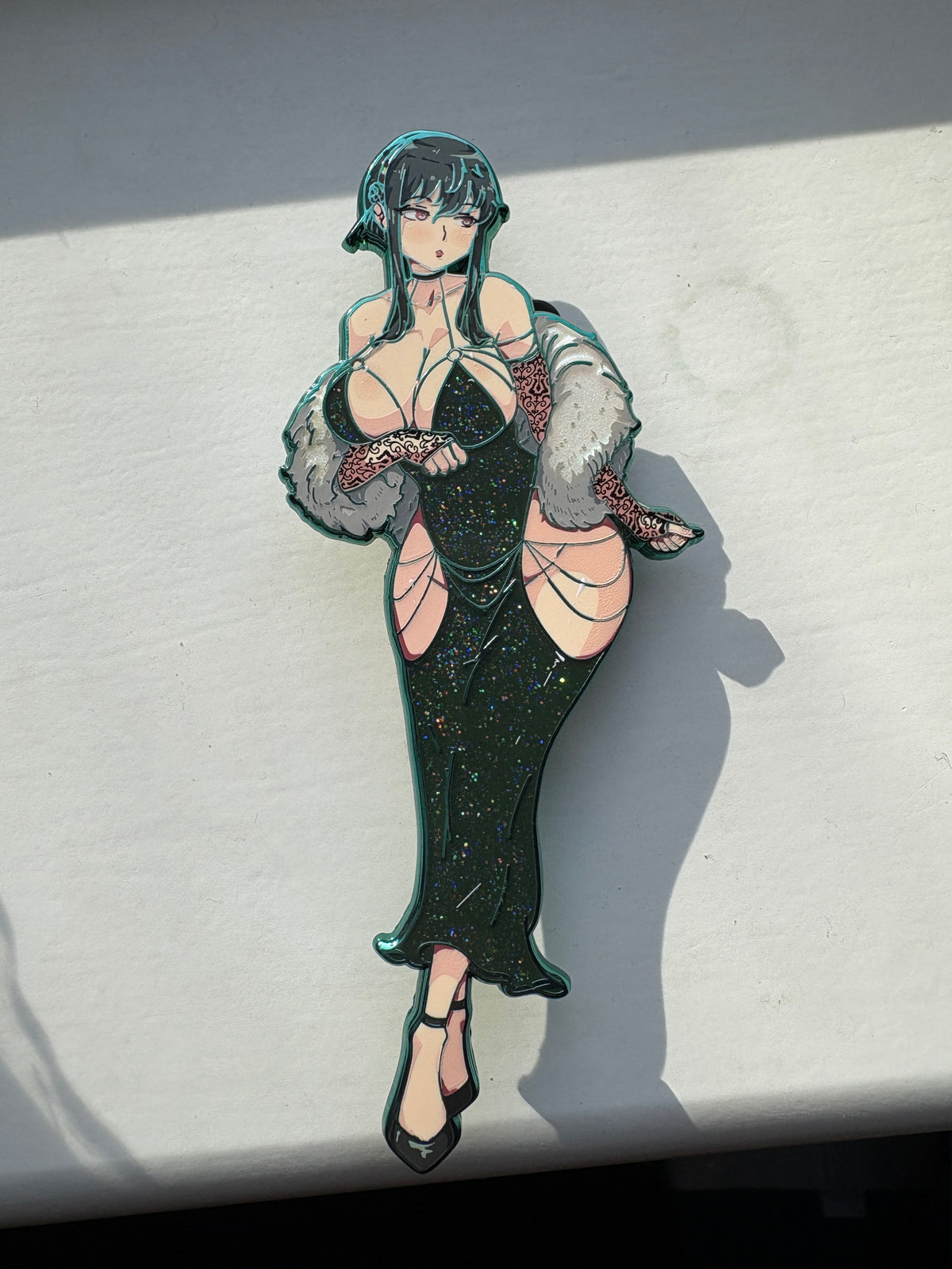 Classy Thorn Princess PIN HAND ENAMEL PINS